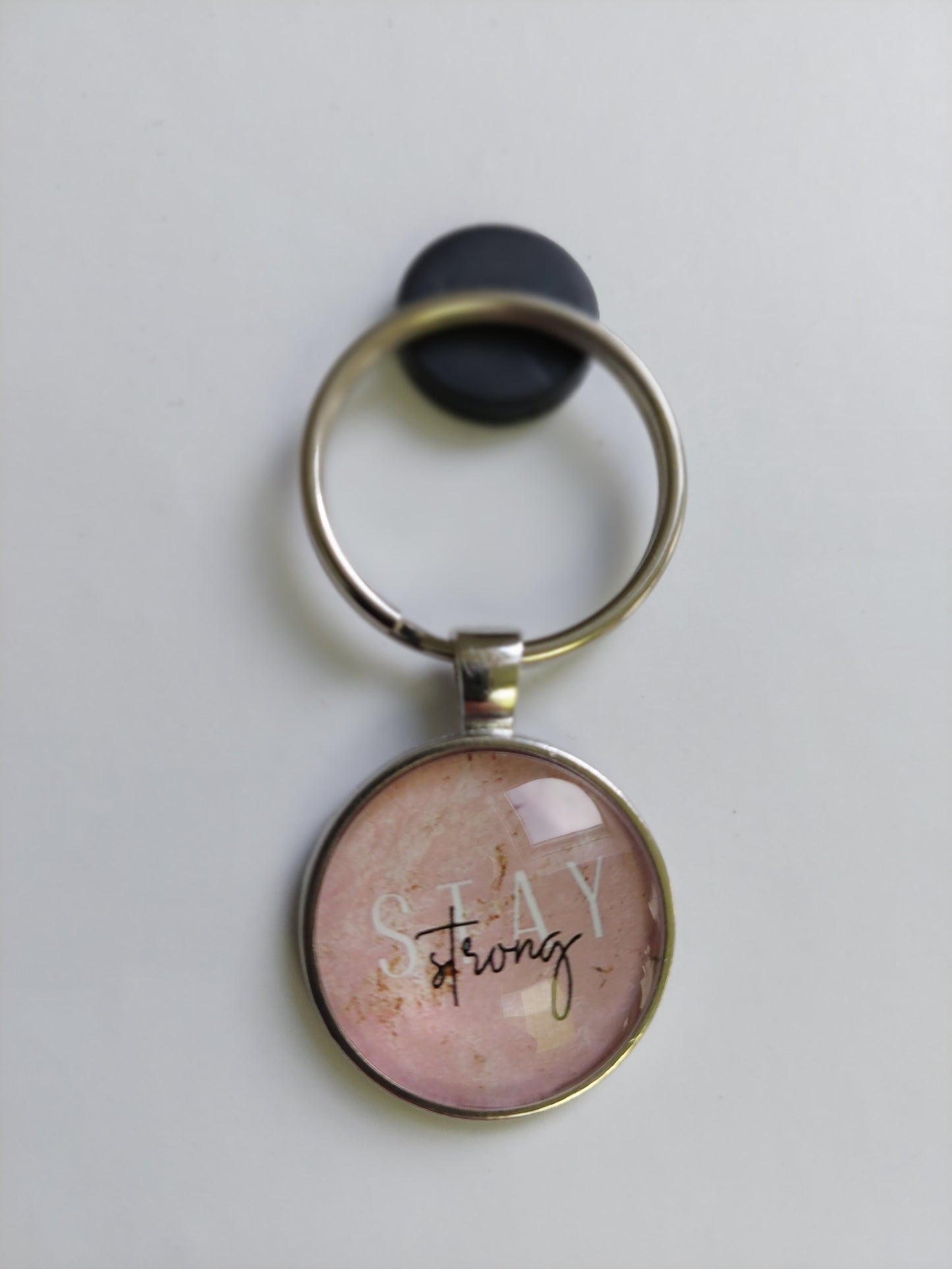 Cabochon "Stay strong"